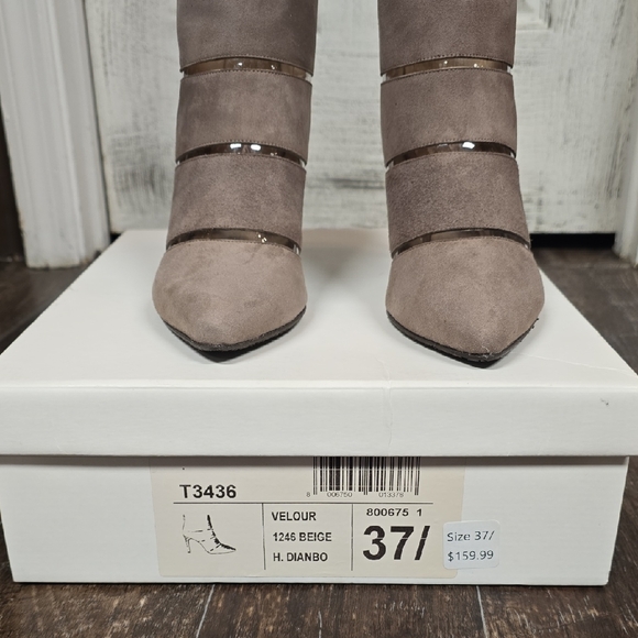 Elegant Beige Ankle Booties - Picture 8 of 11